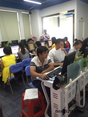 觀瀾田背飛揚電腦培訓(xùn)與大和電腦速成班 點亮職業(yè)道路的計算機技術(shù)培訓(xùn)雙星